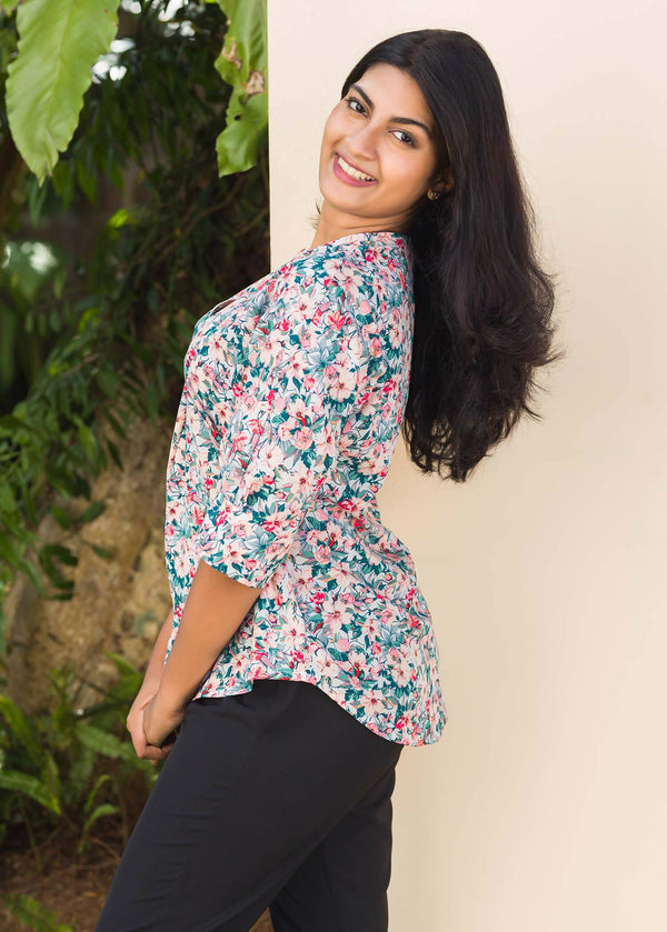 Front pleat detailed v-neck blouse