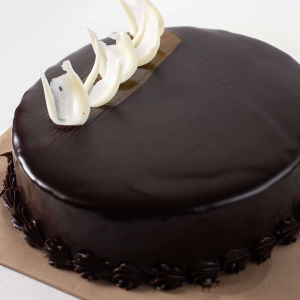 Cinnamon Lake Chocolate Chip Cake with Cashew Nuts